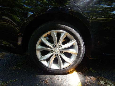 Used 2020 Chevrolet Malibu LT FWD image 29