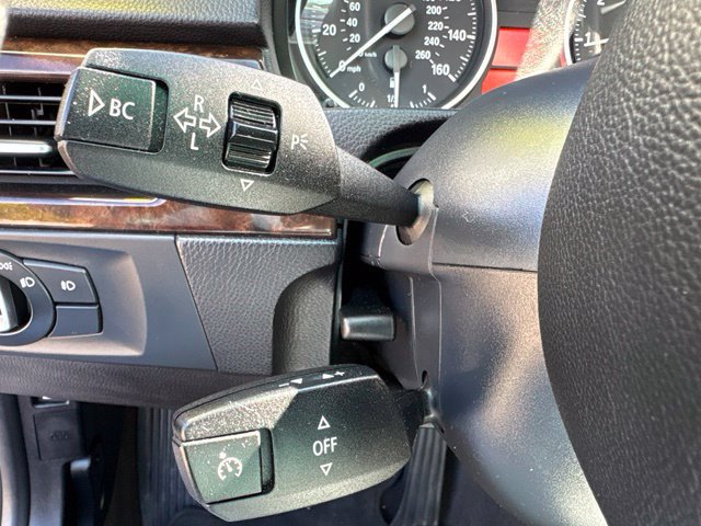 Used 2011 BMW 328i xDrive Sedan AWD/4WD image 21