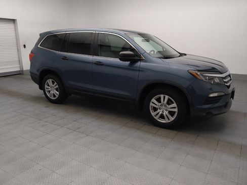 Used 2017 Honda Pilot LX image 11