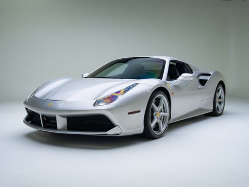 Used 2017 Ferrari 488 Spider RWD image 48