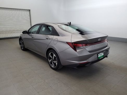 Used 2023 Hyundai Elantra SEL w/ Convenience Package image 5