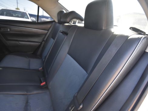 Used 2015 Toyota Corolla S Premium image 11