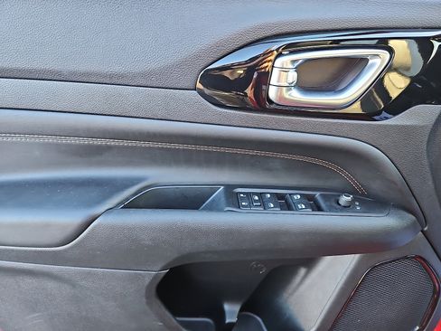 Used 2022 Jeep Compass Limited image 12