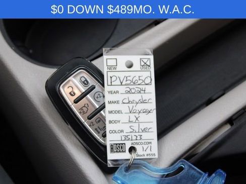 Used 2024 Chrysler Voyager LX image 34