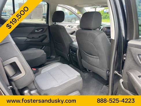 Used 2020 Chevrolet Traverse LT FWD image 17