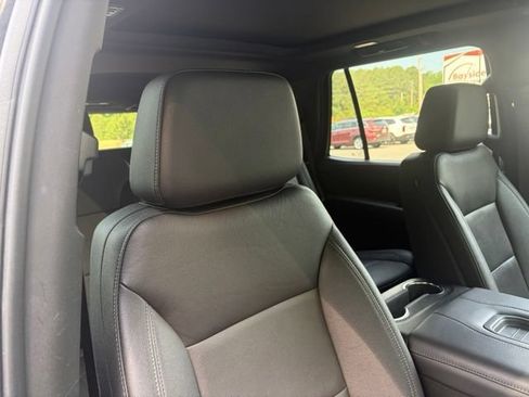 Used 2023 Chevrolet Tahoe Z71 w/ Luxury Package AWD/4WD image 30