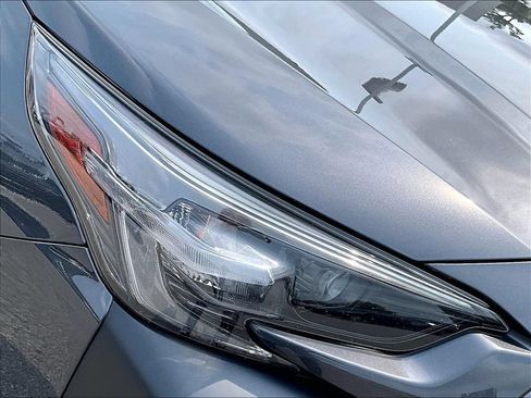 Used 2024 Subaru Outback Premium AWD/4WD image 30