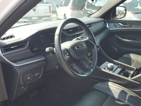 Certified 2021 Jeep Grand Cherokee L Overland w/ Luxury Tech Group IV AWD/4WD image 11