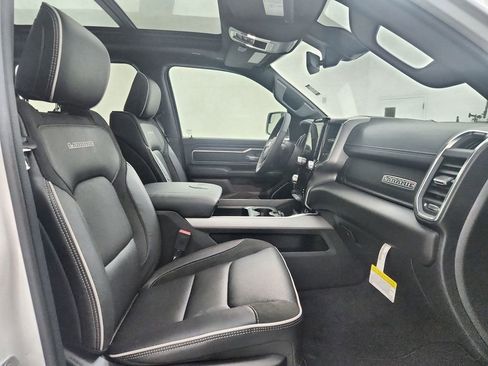 New 2026 RAM 1500 Laramie AWD/4WD image 34