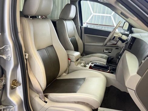Used 2007 Jeep Grand Cherokee Limited image 34