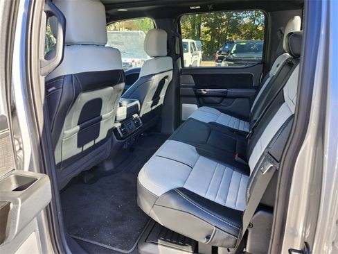 New 2023 Ford F150 Lightning Platinum image 16