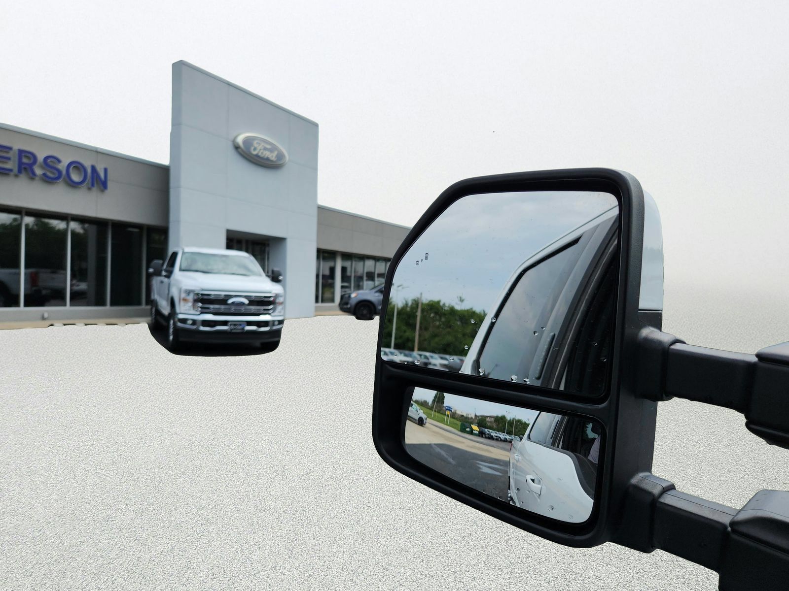 Used 2022 Ford F250 Lariat w/ Lariat Ultimate Package AWD/4WD image 14