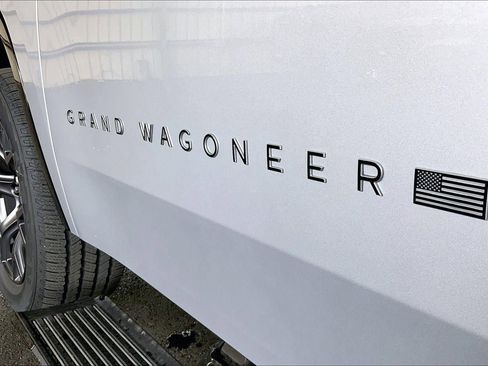 New 2026 Jeep Grand Wagoneer Limited w/ Premium Group II AWD/4WD image 20
