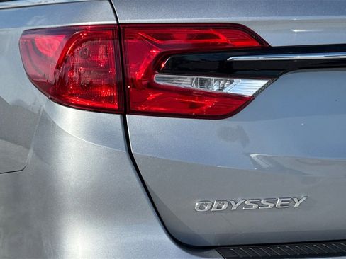 Used 2023 Honda Odyssey EX-L image 27