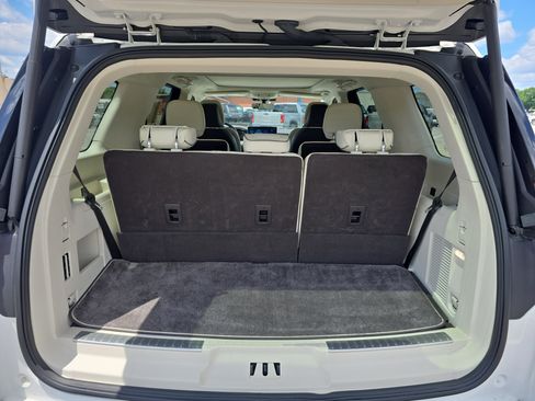 Used 2022 Lincoln Navigator Black Label AWD/4WD image 13