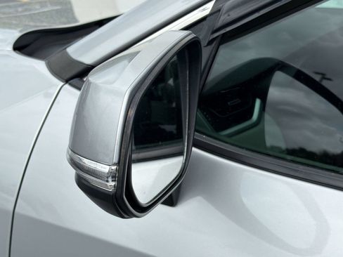 Used 2021 Toyota RAV4 XLE Premium FWD image 28