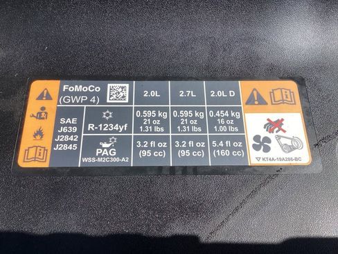 Used 2021 Ford Edge SE image 64