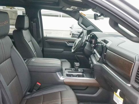 New 2026 Chevrolet Silverado 1500 High Country w/ Technology Package AWD/4WD image 16