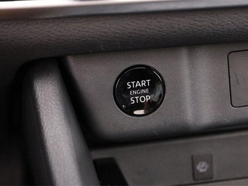 Certified 2024 Nissan Rogue SL w/ SL Premium Package image 15