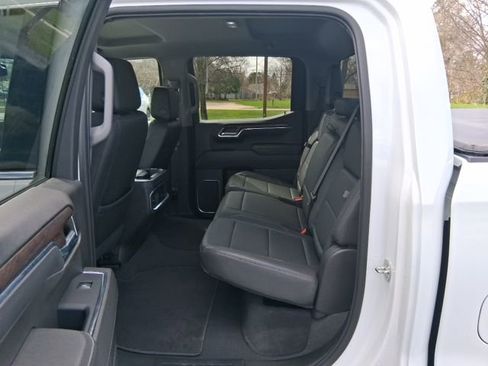 Used 2023 GMC Sierra 1500 SLT w/ SLT Premium Package image 21