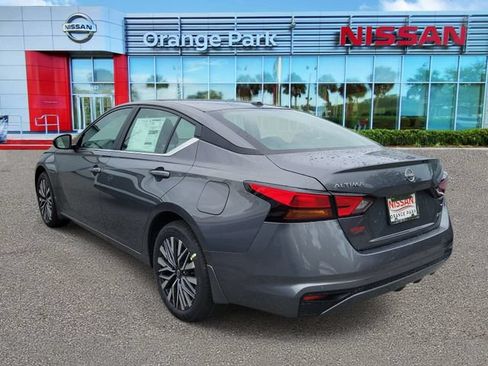 New 2026 Nissan Altima 2.5 SV AWD/4WD image 3