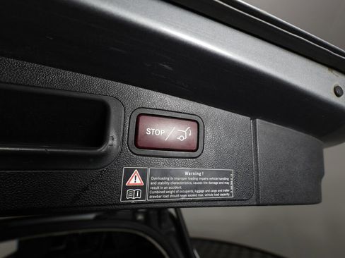 Used 2011 Mercedes-Benz GL 450 4MATIC image 19