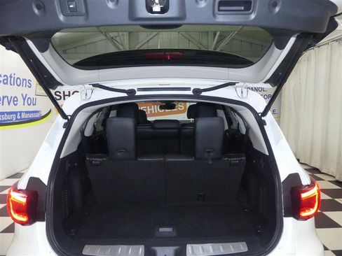 Used 2019 INFINITI QX60 Luxe w/ Sensory Package image 30