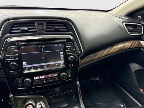 Used 2018 Nissan Maxima Platinum FWD image 24