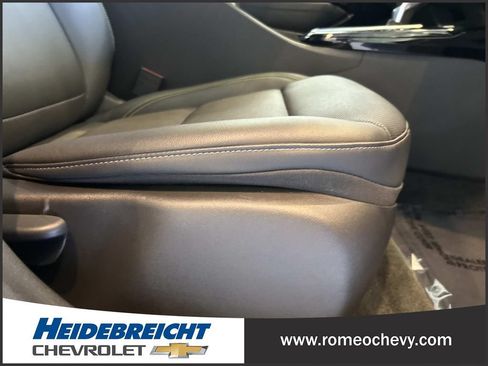 Used 2024 Chevrolet Trax ACTIV w/ Sunroof Package FWD image 34