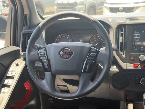 Certified 2025 Nissan Frontier Pro-X RWD image 24