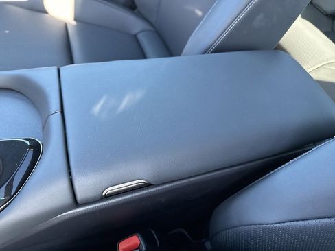 New 2025 Toyota Crown Platinum image 14