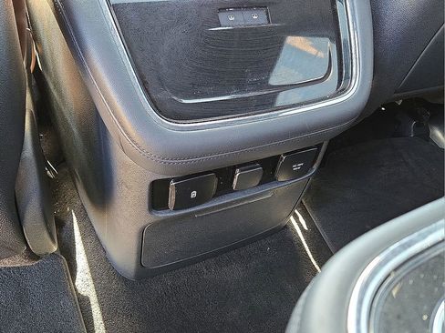 Used 2024 Lincoln Navigator L Reserve image 17