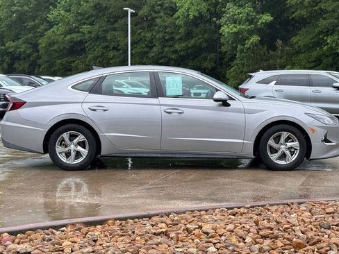 Certified 2023 Hyundai Sonata SE w/ Cargo Package FWD image 10