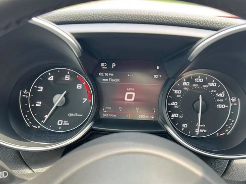 Used 2019 Alfa Romeo Giulia Ti Sport w/ Quick Order Package 22S Sport AWD/4WD image 30
