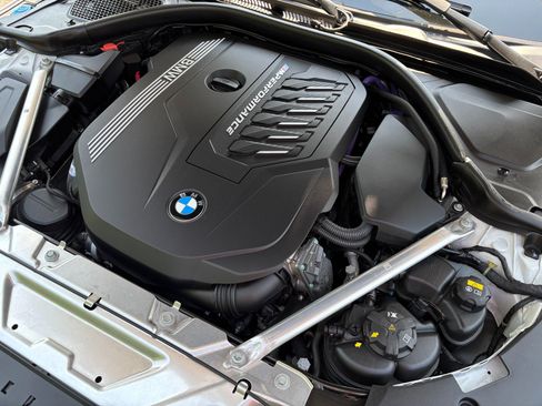 Used 2022 BMW M440i Convertible RWD image 61