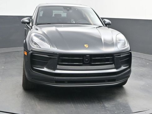 New 2025 Porsche Macan image 2