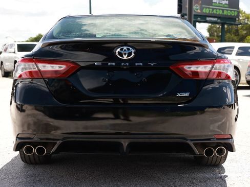 Used 2018 Toyota Camry XSE FWD image 5