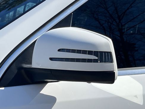 Used 2017 Mercedes-Benz GLS 450 4MATIC image 34