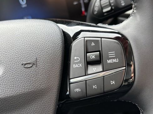 New 2025 Ford Escape SE image 20