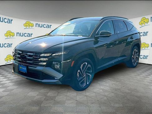 Used 2025 Hyundai Tucson Limited AWD/4WD image 3