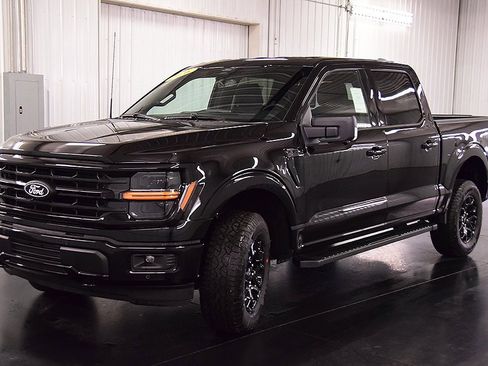 New 2026 Ford F150 XLT w/ Equipment Group 302A MID image 3