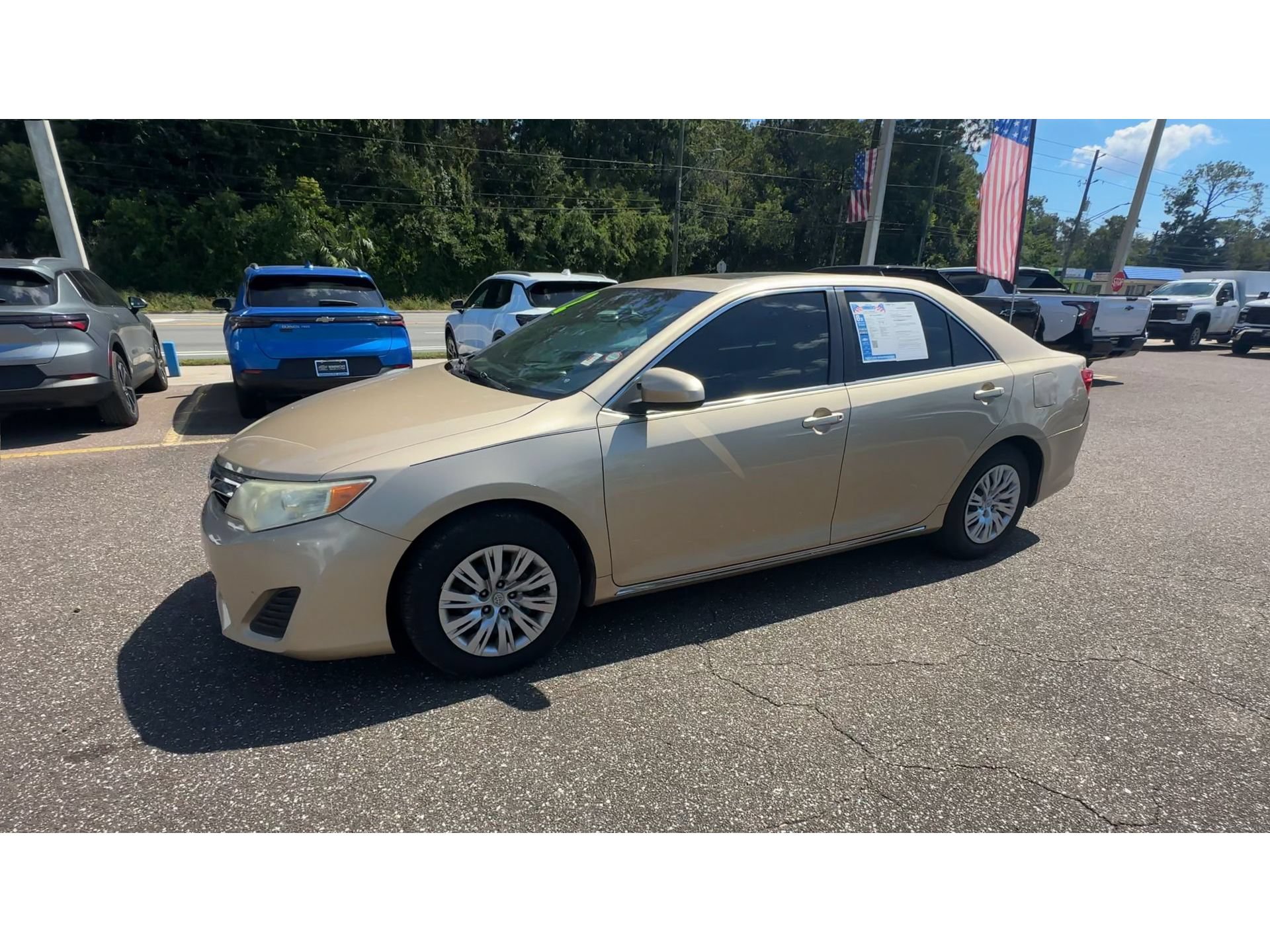 Used 2012 Toyota Camry LE FWD image 6