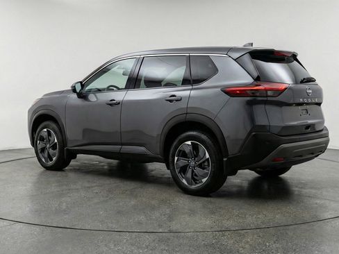 Used 2025 Nissan Rogue SV FWD image 6