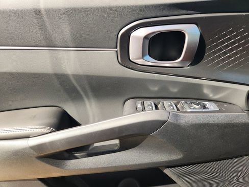 New 2026 Kia Sorento LX FWD image 18