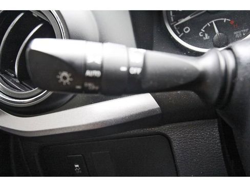 Used 2021 Toyota Tacoma TRD Sport image 16