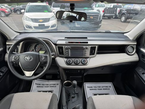 Used 2013 Toyota RAV4 LE FWD image 21