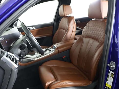 Used 2024 BMW X7 M60i w/ Executive Package image 36