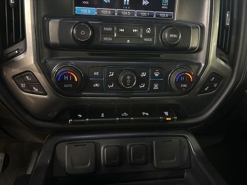 Used 2015 Chevrolet Silverado 2500 LTZ w/ LTZ Plus Package AWD/4WD image 19