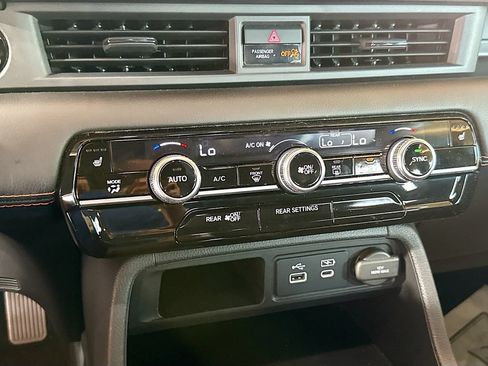 Used 2023 Honda Pilot EX-L image 15