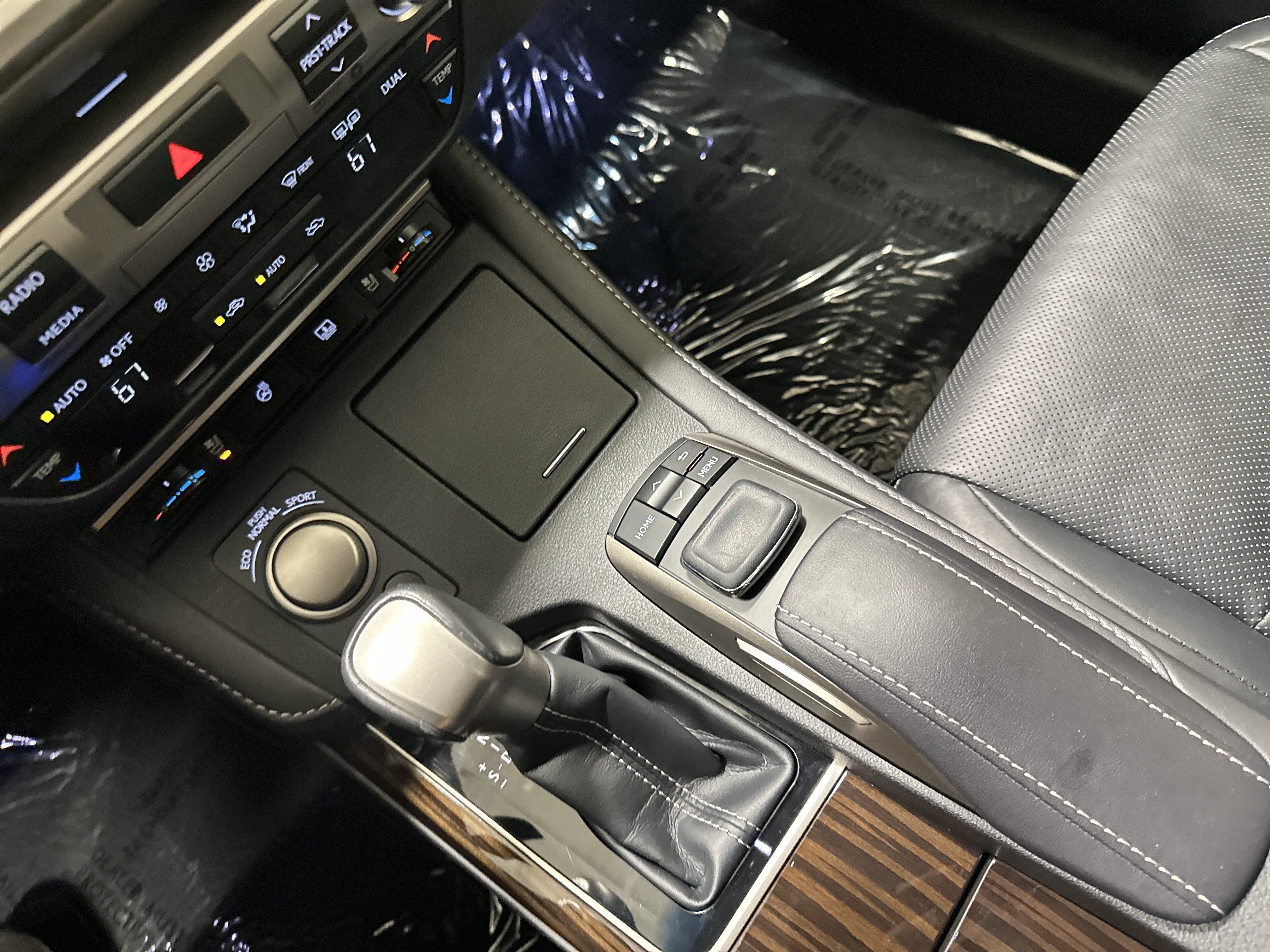 Used 2017 Lexus ES 350 w/ Luxury Package FWD image 26